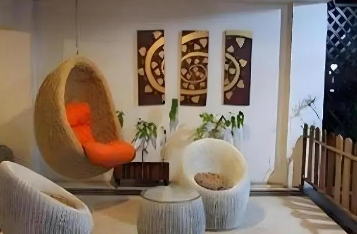 The Boss Sathorn Hotel 3*